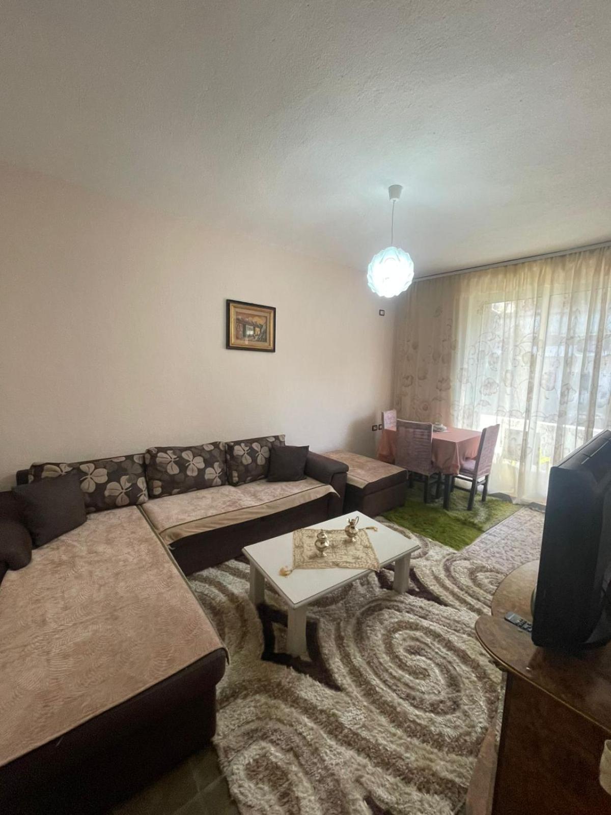 Ledi'S Apartment Гірокастра Номер фото