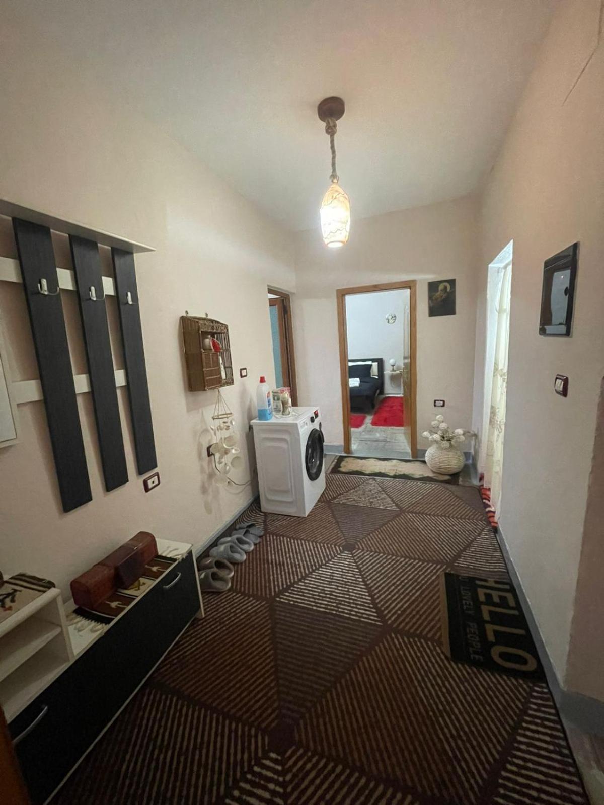 Ledi'S Apartment Гірокастра Екстер'єр фото